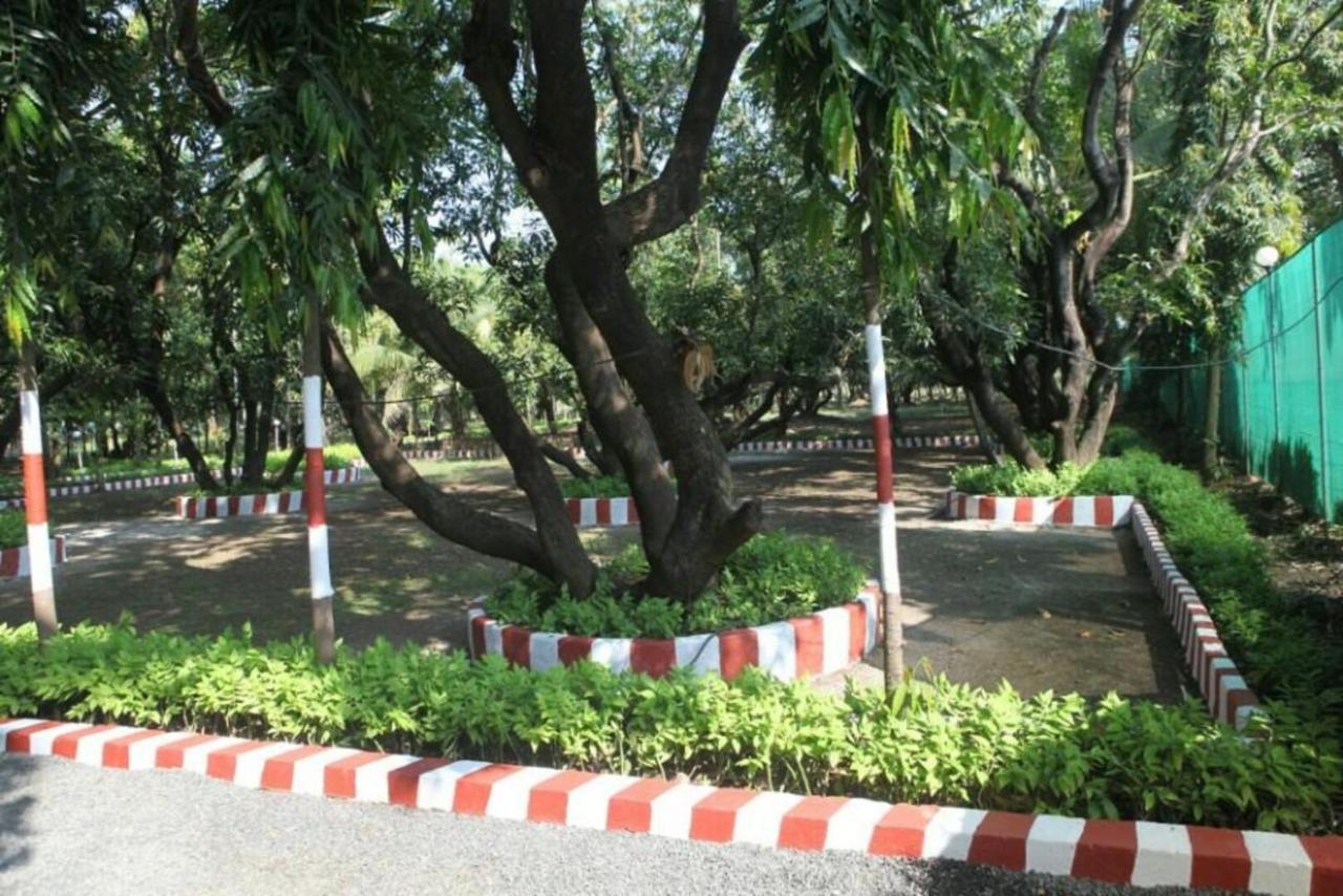 Madhuvan Farm Cottage 阿里巴格 外观 照片